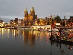 Obtaining a Dutch passport